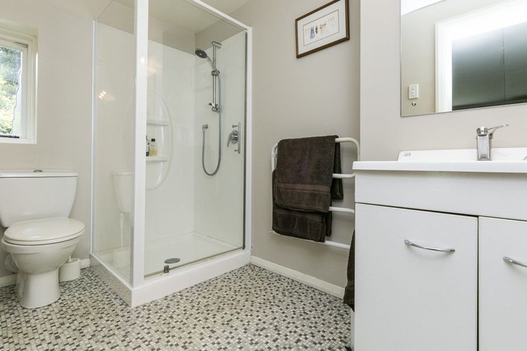 Photo of property in 64a Simla Crescent, Khandallah, Wellington, 6035