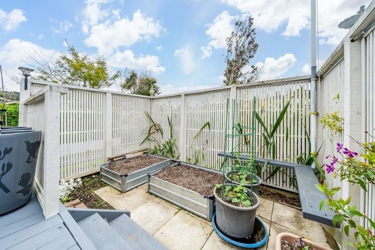 Photo of property in 4 Cabin Lane, Whitby, Porirua, 5024