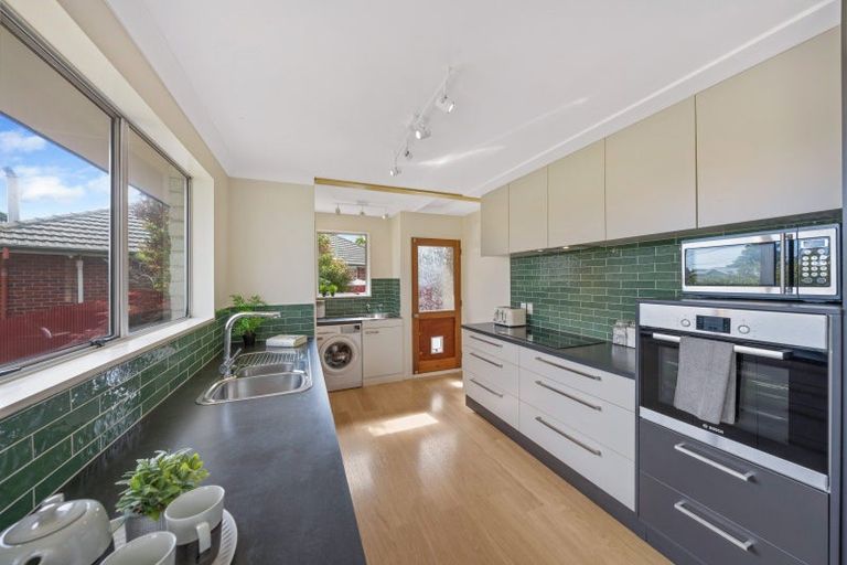 Photo of property in 22 Sandown Crescent, Aranui, Christchurch, 8061