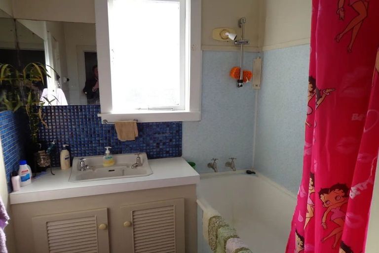 Photo of property in 2 Empire Street, Frankton, Hamilton, 3204