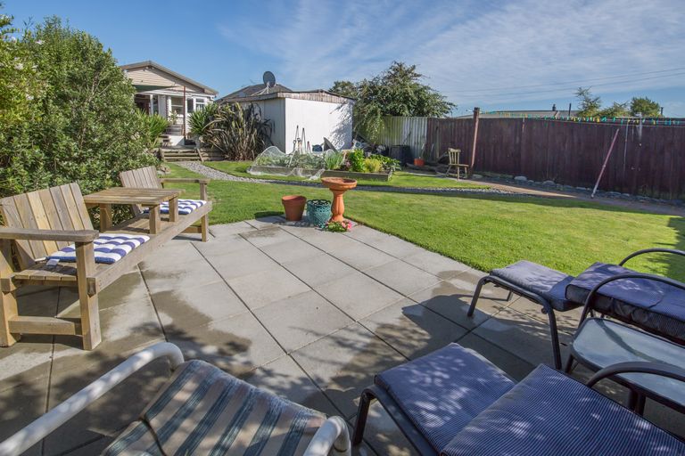 Photo of property in 114 Bower Avenue, New Brighton, Christchurch, 8083