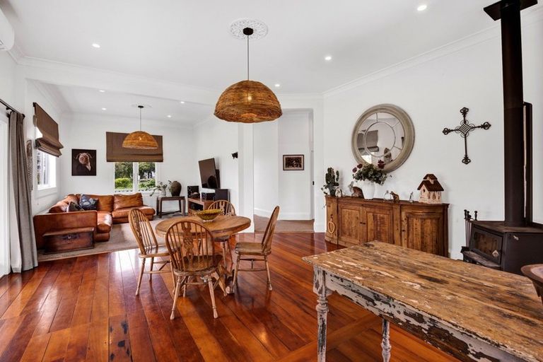 Photo of property in 1305b South Road, Kaitake, New Plymouth, 4374