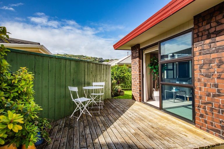Photo of property in 282c Main Road, Tawa, Wellington, 5028