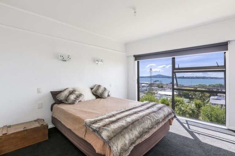 Photo of property in 2/1 Richmond Avenue, Northcote Point, Auckland, 0627