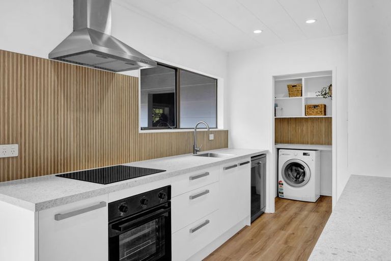 Photo of property in 6 Antonia Place, Bell Block, New Plymouth, 4312