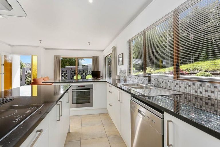 Photo of property in 2/54 Mayfair Crescent, Mairangi Bay, Auckland, 0630