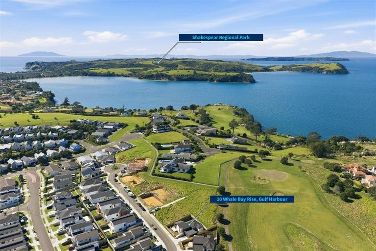 Photo of property in 10 Whale Bay Rise, Gulf Harbour, 0930