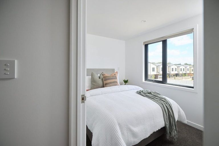 Photo of property in 112 Te Puketoka Lane, Mangere, Auckland, 2022