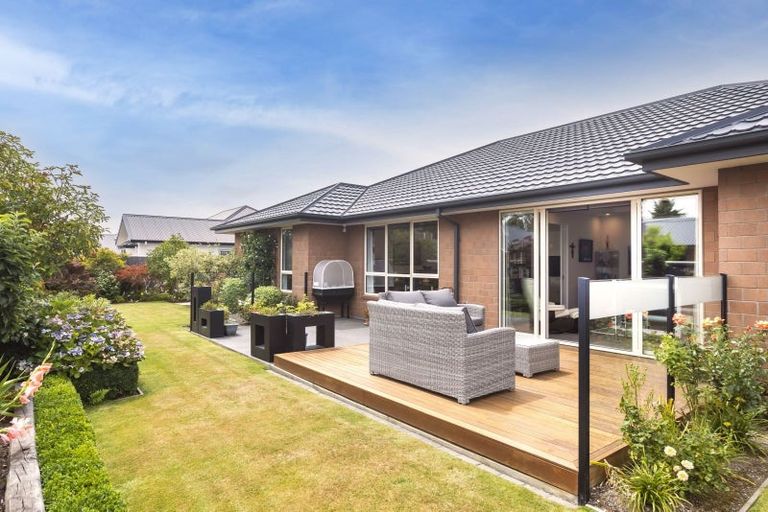 Photo of property in 6 Woodlaw Crescent, Prebbleton, 7604