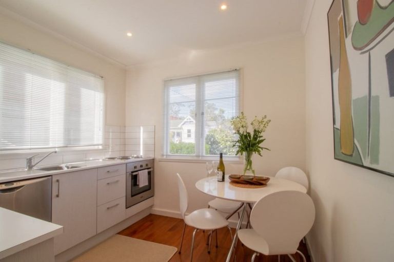 Photo of property in 5a Pendarves Street, New Plymouth, 4310