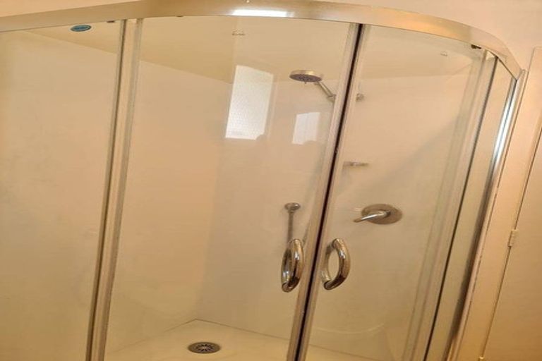 Photo of property in 44 Helvetia Road, Pukekohe, 2120