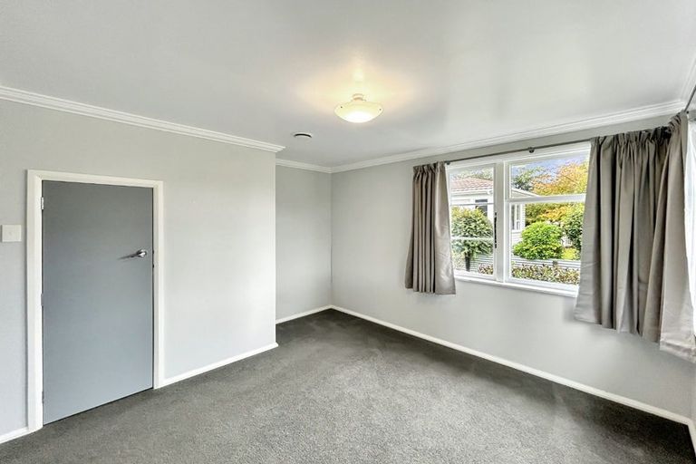 Photo of property in 19 College Street, Awapuni, Palmerston North, 4412