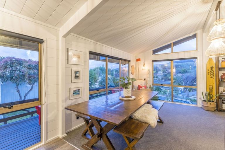 Photo of property in 19 Renown Road, Raumati South, Paraparaumu, 5032