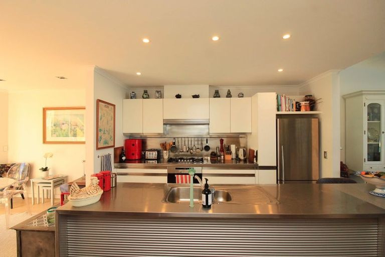 Photo of property in Marrakech Cafe, 14/305 Evans Bay Parade, Hataitai, Wellington, 6021