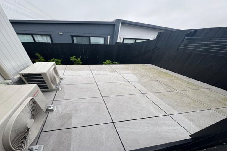 Photo of property in 25 Olearia Street, Totara Park, 2019