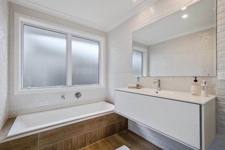 Photo of property in 12 Celmisia Retreat, Papamoa Beach, Papamoa, 3118