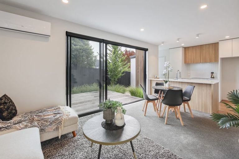 Photo of property in 4/63 Waltham Road, Sydenham, Christchurch, 8023