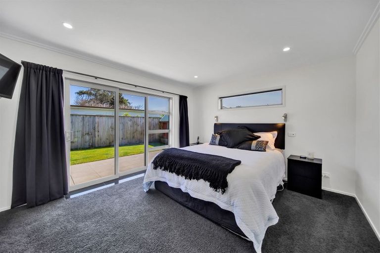Photo of property in 11 Keene Drive, Bell Block, New Plymouth, 4312