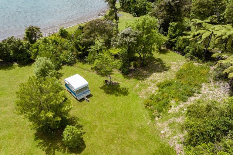 Photo of property in 61 Hope Drive, Okiwi Bay, 7193