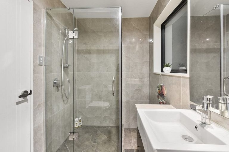 Photo of property in 31 Aldon Lane, The Gardens, Auckland, 2105