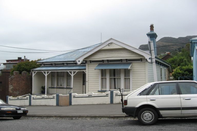 Photo of property in 31 Oxford Street, Lyttelton, 8082