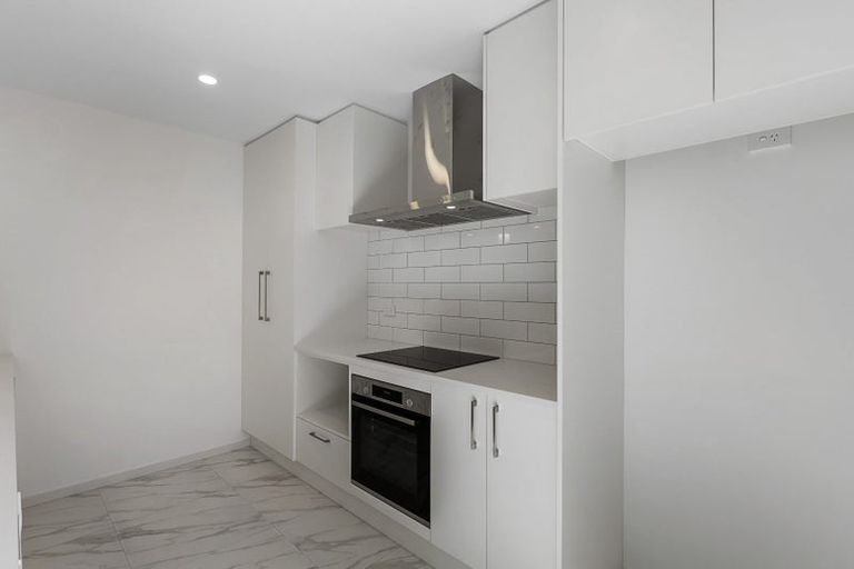 Photo of property in 47b Lynwood Road, New Lynn, Auckland, 0600