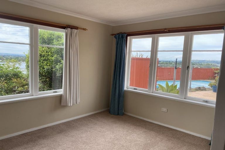 Photo of property in 16 Guys Hill Road, Hospital Hill, Napier, 4110