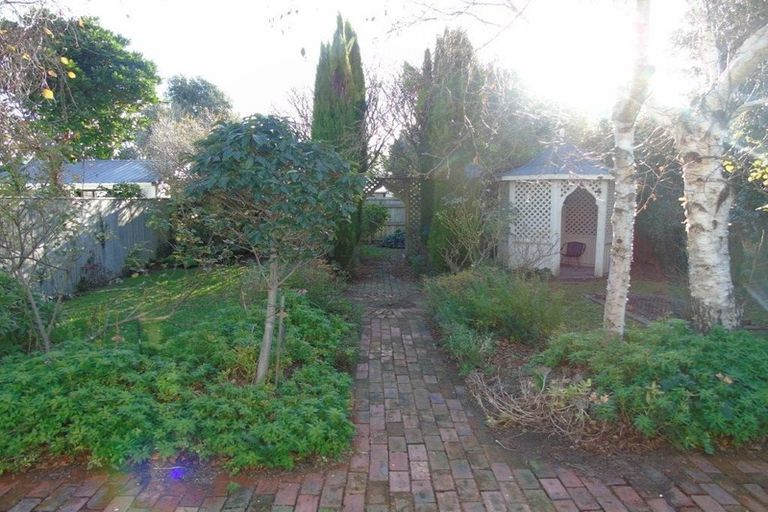 Photo of property in 39 Richmond Street, Petone, Lower Hutt, 5012