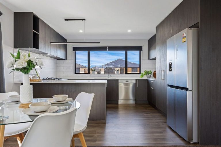 Photo of property in 27 Crossley Avenue, Woodend, 7610