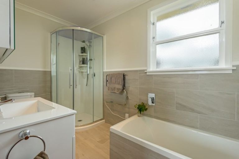 Photo of property in 16 Tamar Street, Rongotea, 4476