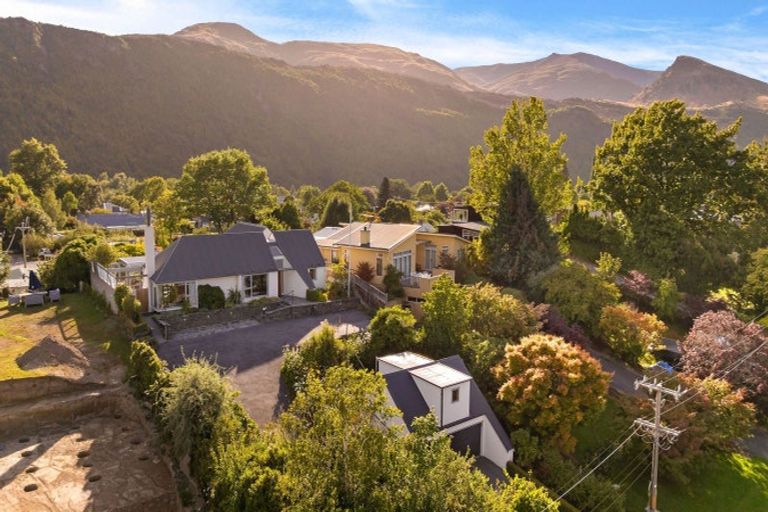 Photo of property in 3 Stafford Street, Arrowtown, 9302