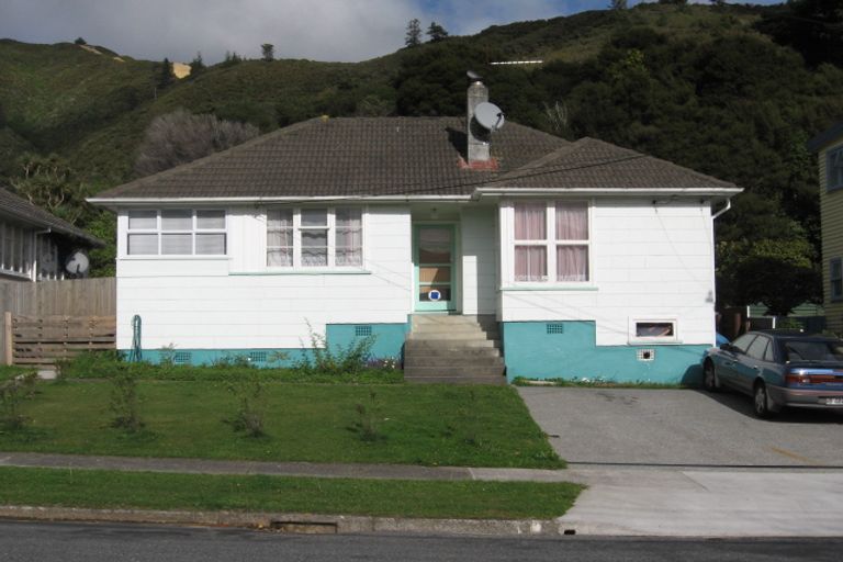 Photo of property in 26 Hay Street, Naenae, Lower Hutt, 5011