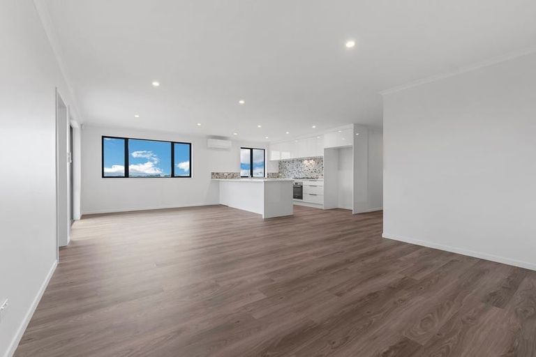 Photo of property in 13 Viv Green Place, Pokeno, 2402