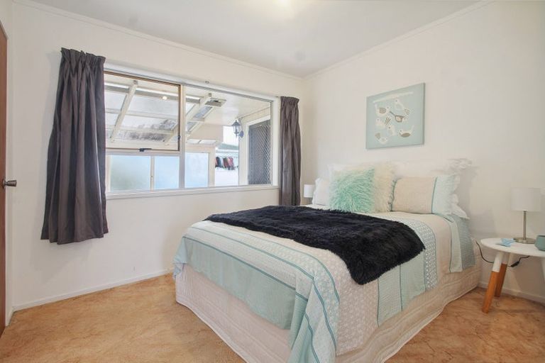 Photo of property in 1/78 Bentley Avenue, Glenfield, Auckland, 0629
