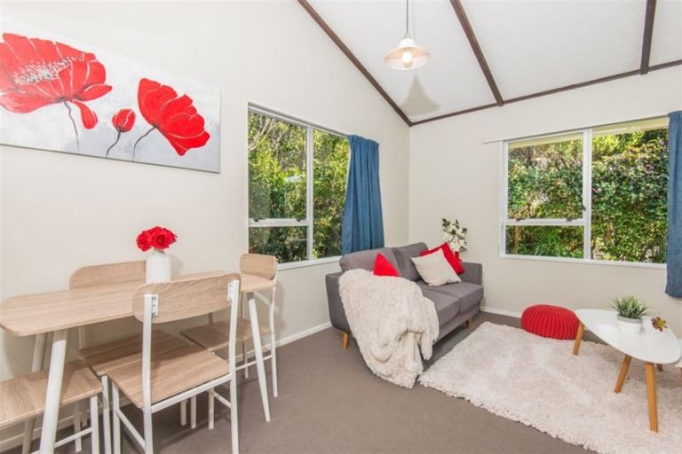 Photo of property in 19b Colchester Crescent, Newlands, Wellington, 6037