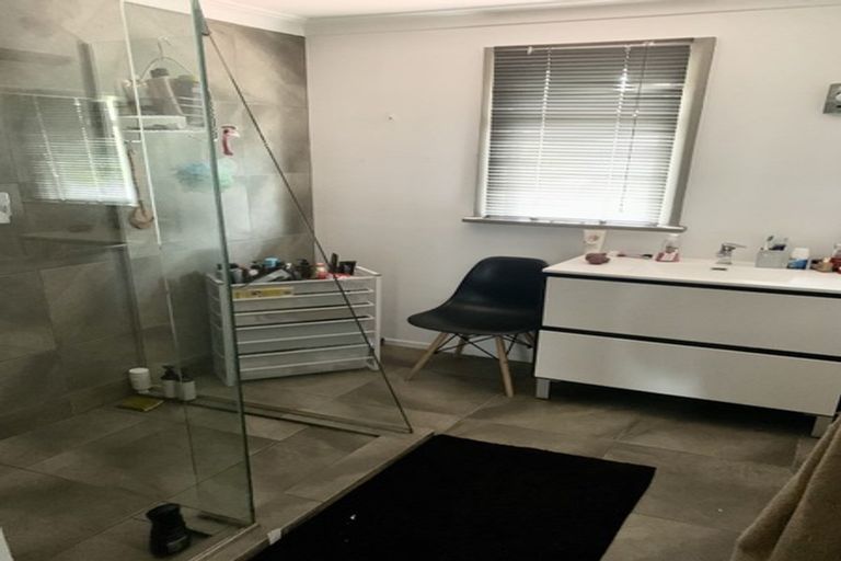 Photo of property in 2 Springhill Road, Mornington, Dunedin, 9011