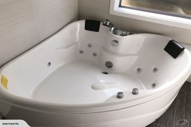 Photo of property in 11 Castleton Way, Flagstaff, Hamilton, 3210