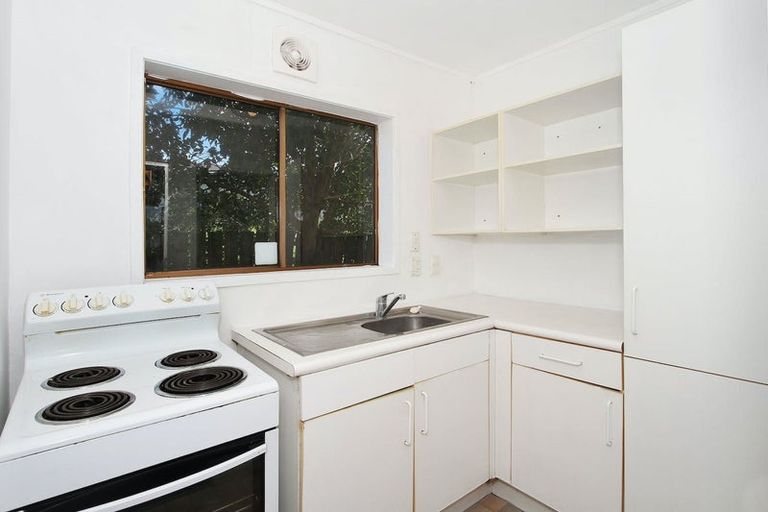 Photo of property in 7/18 Seabrook Avenue, New Lynn, Auckland, 0600