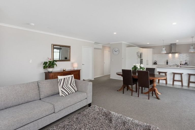 Photo of property in 89 Ballintoy Park Drive, Welcome Bay, Tauranga, 3175