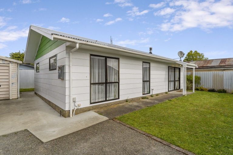 Photo of property in 113a Ryder Crescent, Levin, 5510