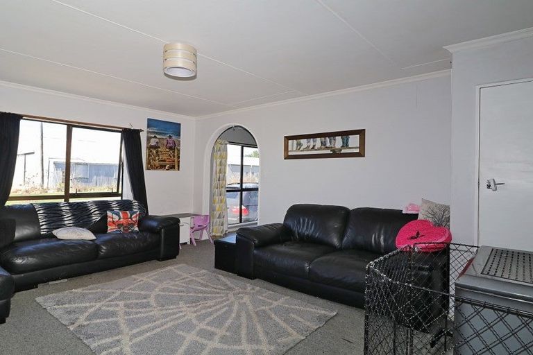 Photo of property in 9 Moore Road, Winton, 9720