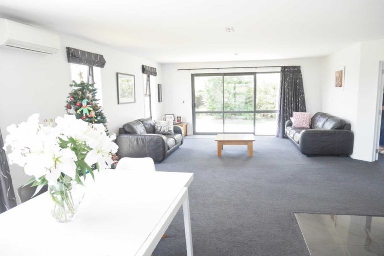 Photo of property in 9 Gosling Crescent, Halswell, Christchurch, 8025