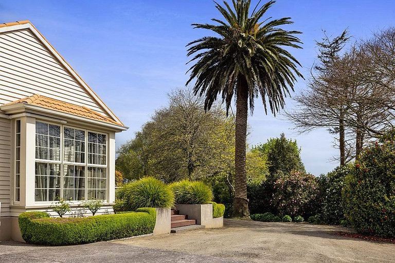 Photo of property in 5171b Mountain Road, Eltham, 4398