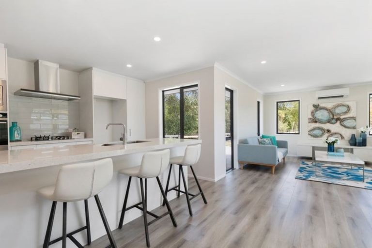 Photo of property in 15 Downer Access Road, Kaukapakapa, 0873