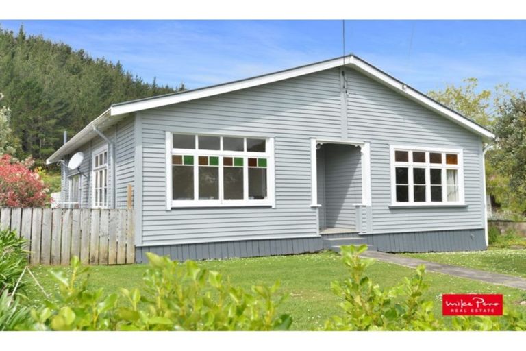 Photo of property in 87 George Street, Hikurangi, 0114