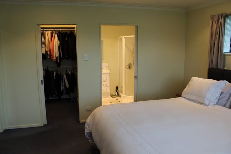 Photo of property in 4 Sunninghurst Drive, Fairfield, Dunedin, 9018