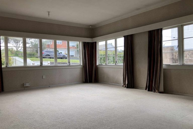 Photo of property in 8 Hastings Road, Mairangi Bay, Auckland, 0630