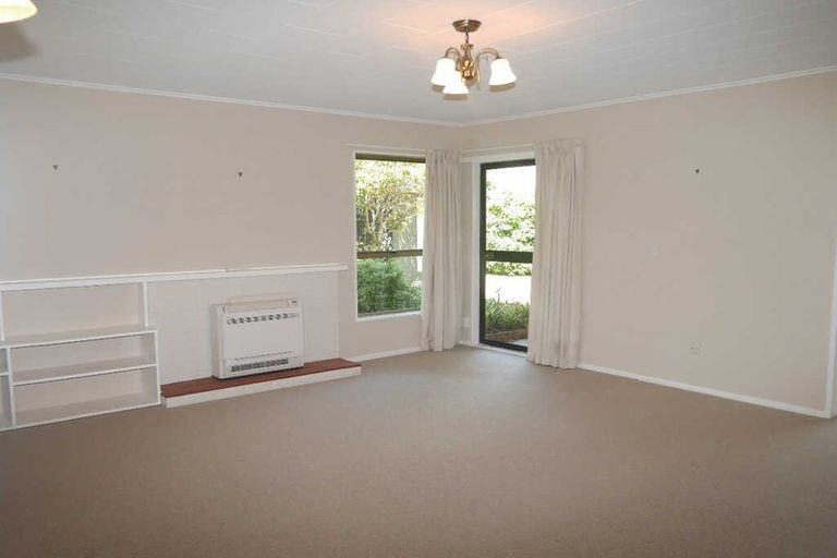 Photo of property in 9 Alexander Street, Waikanae, 5036