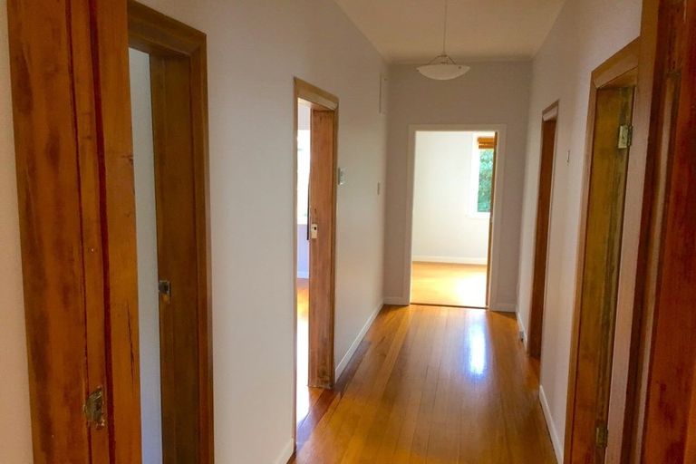 Photo of property in 6 Butt Street, Brooklyn, Wellington, 6021