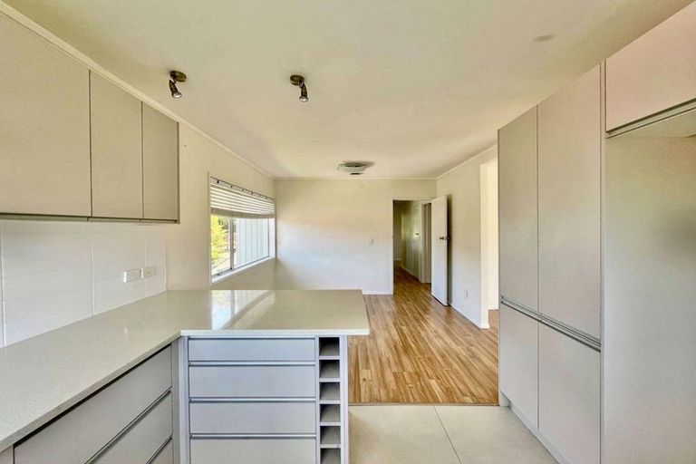 Photo of property in 45 Stapleford Crescent, Browns Bay, Auckland, 0630